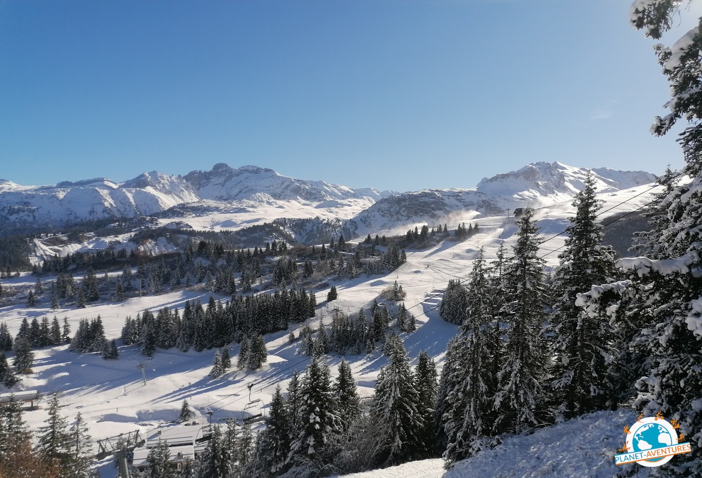 HIVER 2022-2023 Courchevel = top départ! Illustration Planet-aventures de HIVER 2022-2023 Courchevel = top départ!